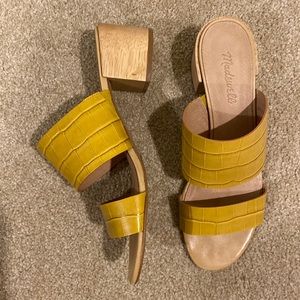 Madewell sz 10 yellow crocodile leather block heeled sandals. Worn once like new